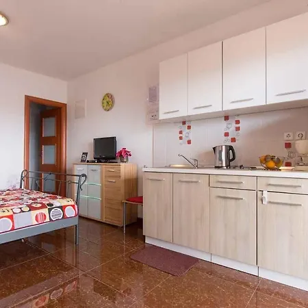 Apartment In Vrbnik/insel Krk 35988 Vrbnik (Primorje-Gorski Kotar)